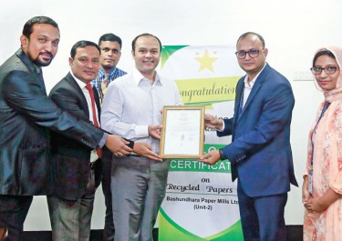 Safwan Sobhan receives an FSC-CoC (Recycled Paper) certificate